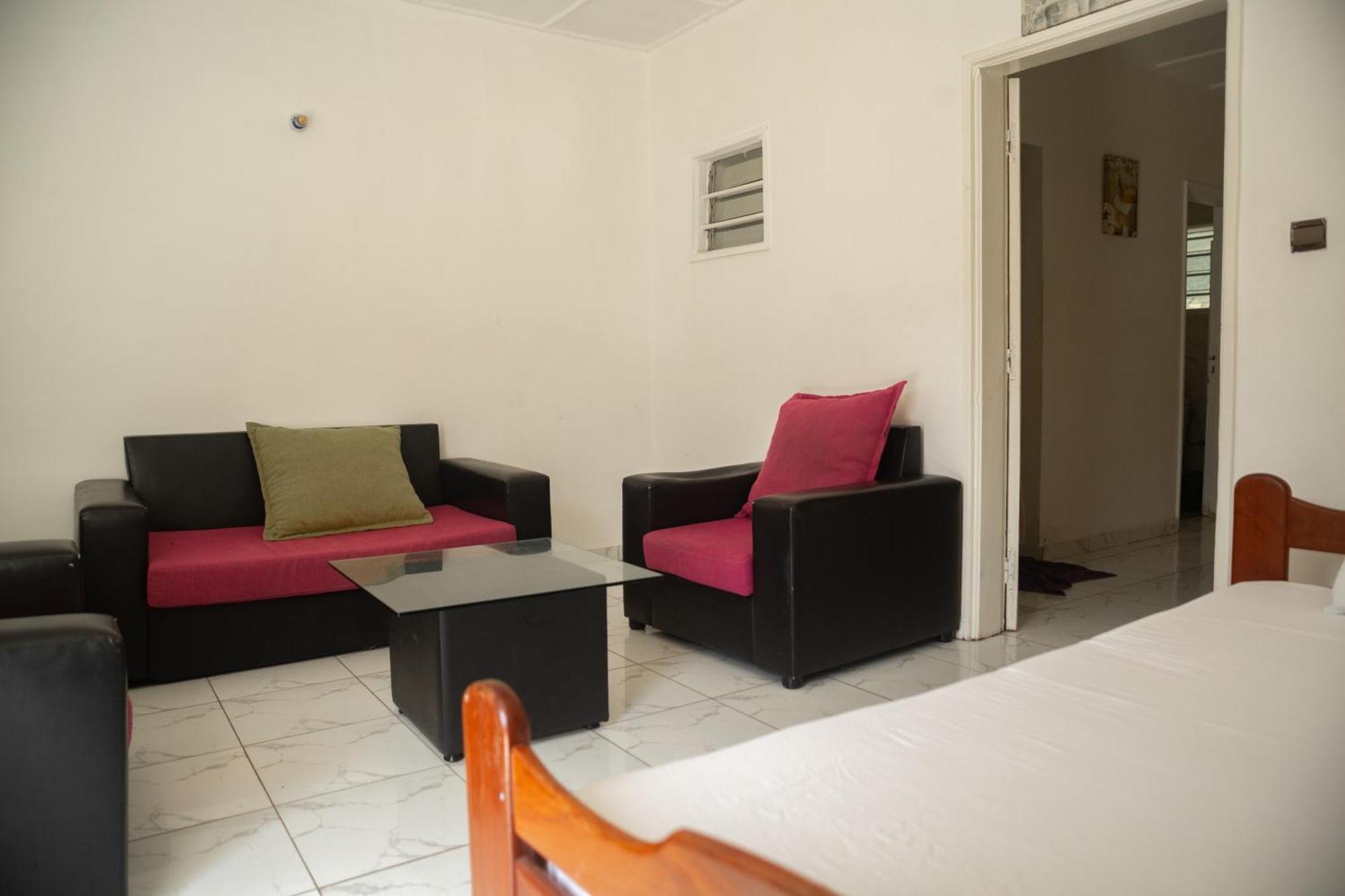 Tahiti Hotel โกโตนู ภายนอก รูปภาพ