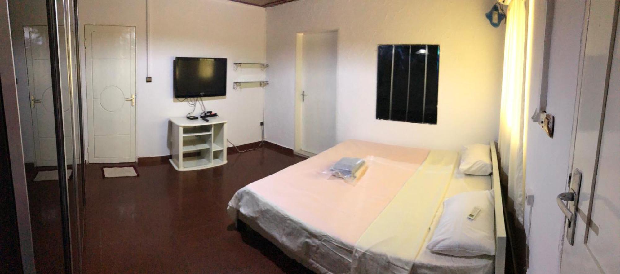 Tahiti Hotel โกโตนู ภายนอก รูปภาพ